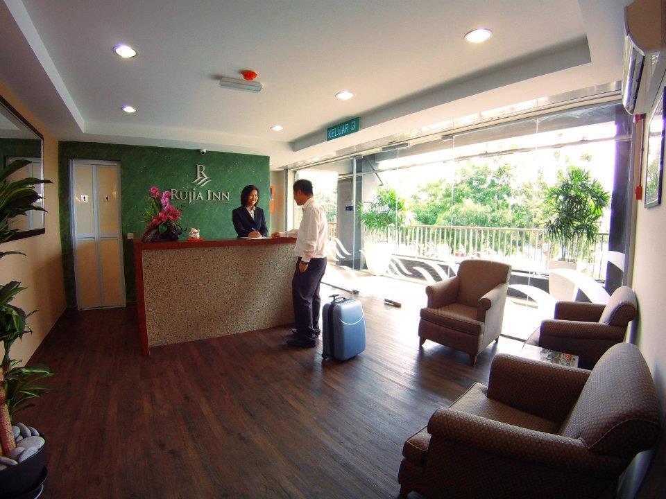 Rujia 2*